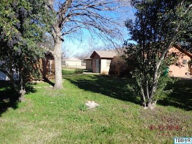 719 4th St, Eddy, TX 76524 - photo 5