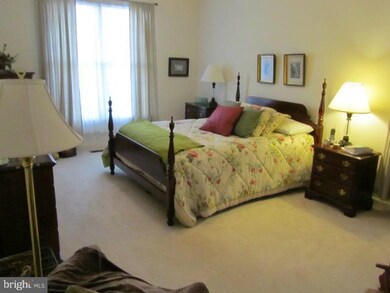 13553 Essex Dr, Hagerstown, MD 21742 - photo 5