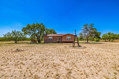 12370 Dove Creek Ln W, San Angelo, TX 76904 - photo 3