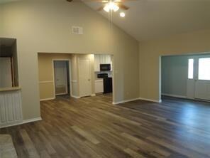 219 Mountainview Dr, Hurst, TX 76054 - photo 3