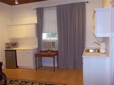 325 E Boston St unit B, Covington, LA 70433 - photo 3