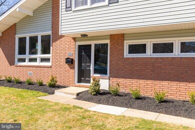 902 Beaverbank Cir, Towson, MD 21286 - photo 3