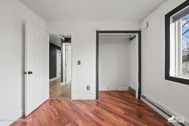 28-329e14thaveunit7_ZHM_028