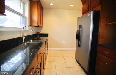 9207 Willow Ln, Adelphi, MD 20783 - photo 6