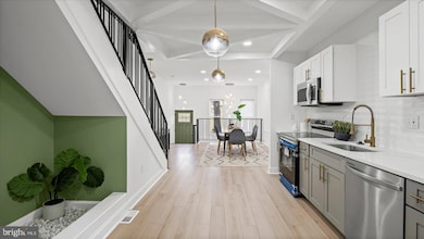 725 E 20th St, Baltimore, MD 21218 - photo 7