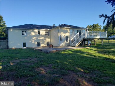 22812 Wildcat Rd, Gaithersburg, MD 20882 - photo 4