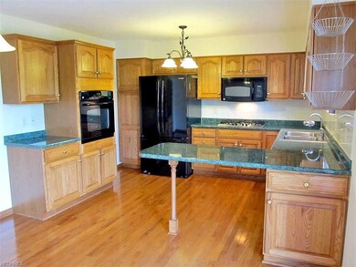 Large Eat in Kitchen measures approx. 22 x 12