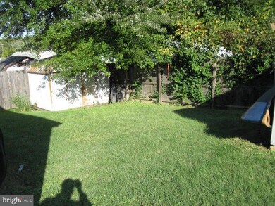 17 Compass Rd, Middle River, MD 21220 - photo 5