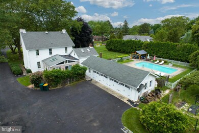 1449 Stones Crossing Rd, Easton, PA 18045 - photo 2