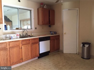 790 Magnolia Rd, Southampton, NJ 08088 - photo 5