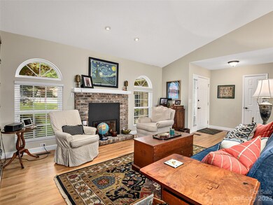 7 Creekside Ct, Asheville, NC 28803 - photo 3