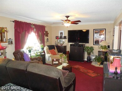 24 Francis Green Cir, Essex, MD 21221 - photo 3