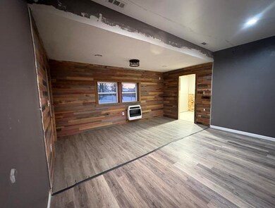 207 Walnut St unit Bryant, Bryant, IN 47326 - photo 5