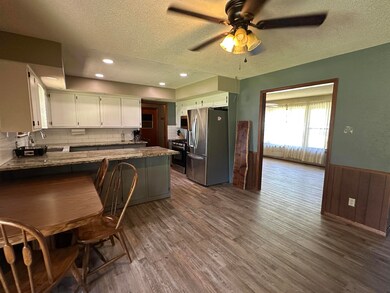 2011 W Walnut Ave, Enid, OK 73703 - photo 7