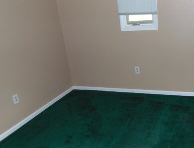 127 Breezewood Dr, Colonial Beach, VA 22443 - photo 7