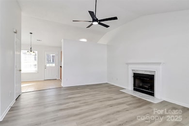 5467 Realtree Ln, Charlotte, NC 28214 - photo 4