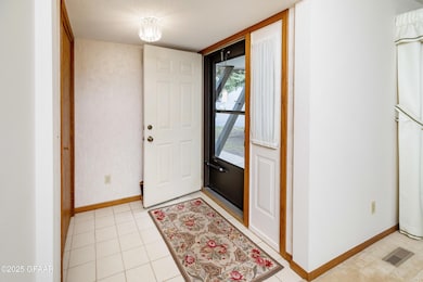 4606 Belmont Rd, Grand Forks, ND 58201 - photo 2