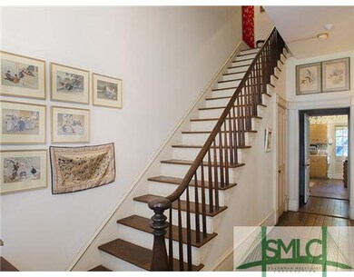 Foyer.
