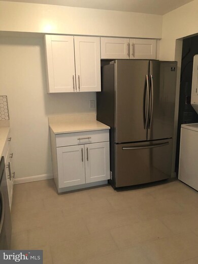 8865 Roll Right Ct unit M, Columbia, MD 21045 - photo 6