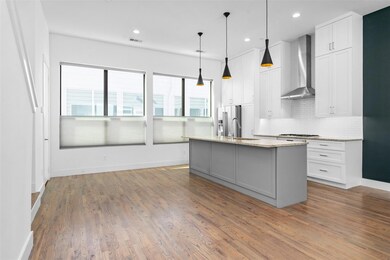 5912 Lindell Ave unit 103, Dallas, TX 75206 - photo 2