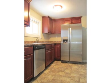 26 W Chamberlain Rd, MerriMacK, NH 03054 - photo 3