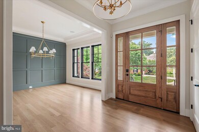 2909 2nd Rd N, Arlington, VA 22201 - photo 5