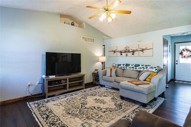 705 Copper Line Rd, Maryville, IL 62062 - photo 6