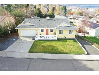 611 Summit Ridge Dr E, the Dalles, OR 97058 - photo 3