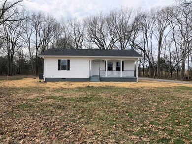 141 Old Nashville Dirt Rd, Shelbyville, TN 37160 - photo 2