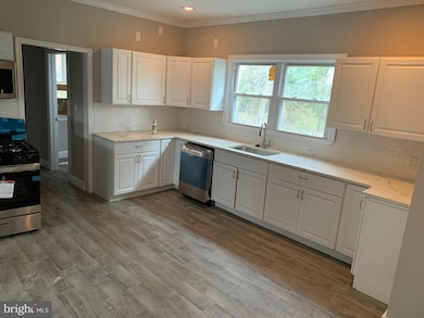 150 Essex Ave, Sewell, NJ 08080 - photo 2