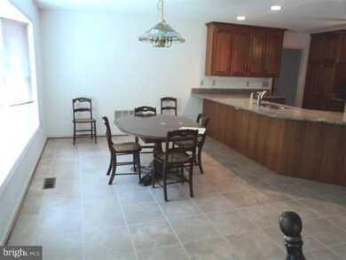 11721 Mockingbird Ln, Hagerstown, MD 21742 - photo 4