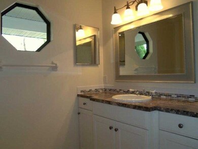 Master Bath/Spa.