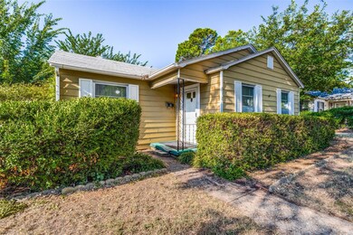 518 W Bullock St, Denison, TX 75020 - photo 4