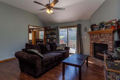 905 N Gunnison Way, Lawrence, KS 66049 - photo 7