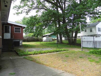 13 Pilgrim Rd, Lawrence, MA 01843 - photo 5