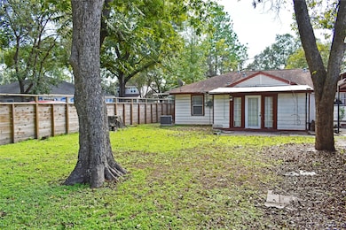 1530 Althea Dr, Houston, TX 77018 - photo 6