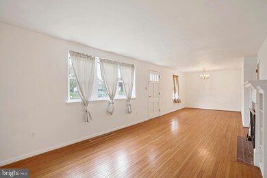 1810 Clinton Rd, Norristown, PA 19403 - photo 6