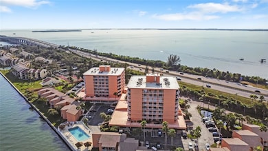 7430 Sunshine Skyway Ln S unit 601, Saint Petersburg, FL 33711 - photo 4
