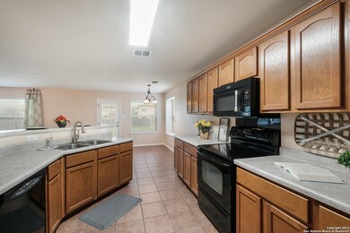 9910 Mustang Isle, San Antonio, TX 78254 - photo 7