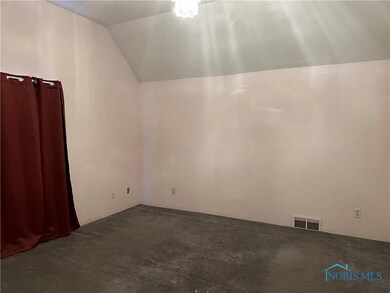 206 Walnut St, Findlay, OH 45840 - photo 4