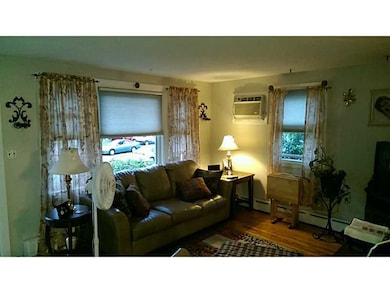 40 Elmbrook Dr, Warwick, RI 02889 - photo 4