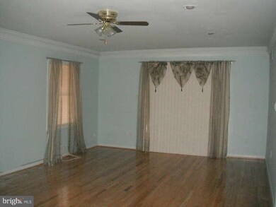 70 Barrensdale Dr, Severna Park, MD 21146 - photo 5