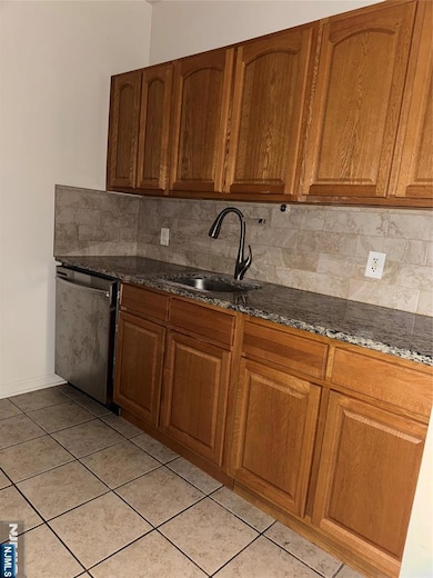 47 Central Ave unit A 12, Rochelle Park, NJ 07662 - photo 6