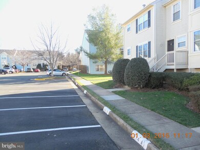 214 Fernwood Place unit B, Warrenton, VA 20186 - photo 2