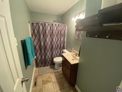 5301 SW 31st St, Topeka, KS 66614 - photo 5