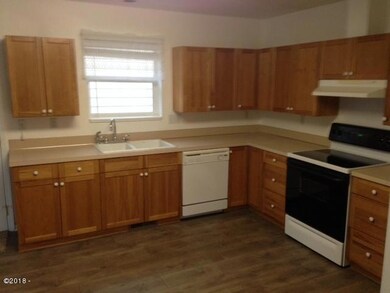 536 SE Neptune Ave, Lincoln City, OR 97367 - photo 3