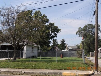 Fenced Rear Yard