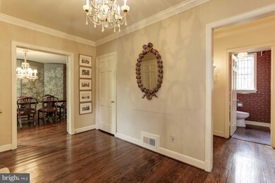 5035 Glenbrook Rd NW, Washington, DC 20016 - photo 3