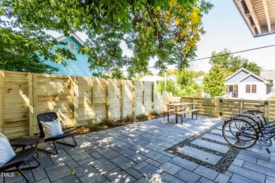 123 Idlewild Ave unit 301, Raleigh, NC 27601 - photo 5