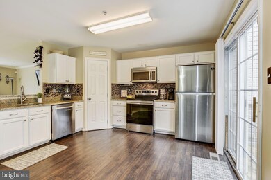 4128 Brown Bark Cir, Randallstown, MD 21133 - photo 4